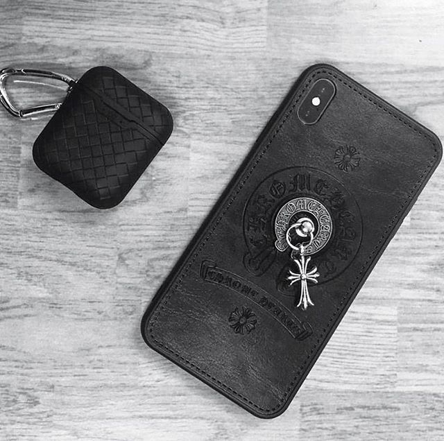 Ốp lưng IPhone da Chrome Hearts